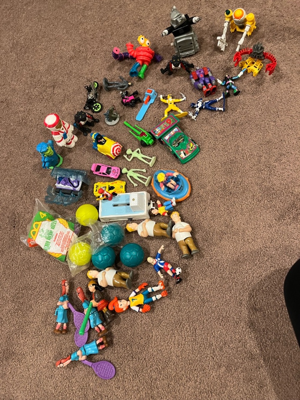 Mixed Kids Toys Variety Pack - Multicolor Assortment/cars/robots/ Recess/ BK
